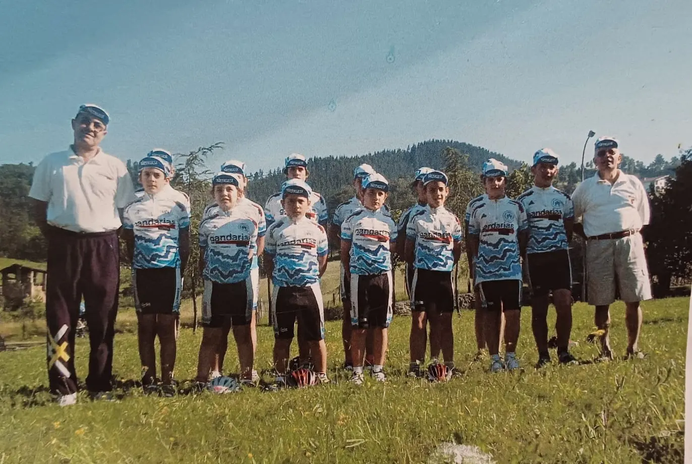 Historia Duranguesa. Escuela de ciclismo